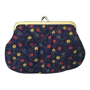 Vintage Style Quilted Floral Kiss-lock Coin Purse